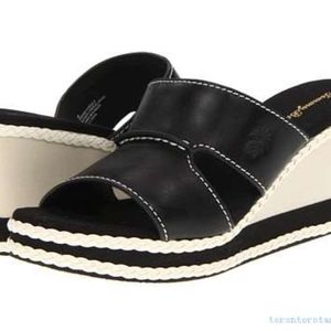 New Tommy Bahama Kamala Wedge Sandal Black 9